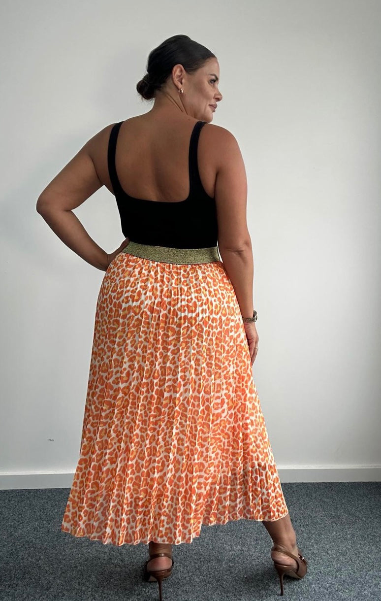 Molly - orange