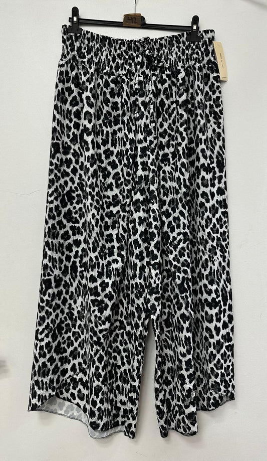 Wendy - Animal print Black